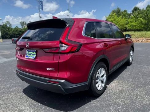 Used 2025 Honda CR-V LX image 8