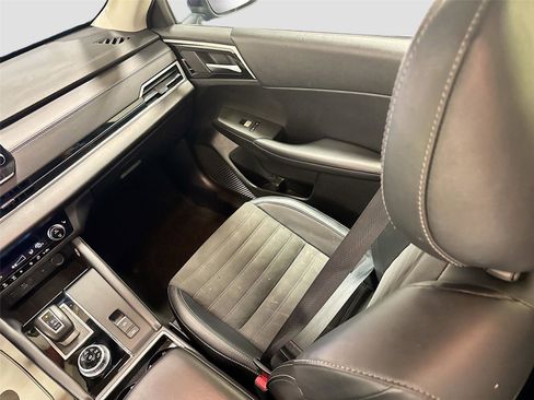 Used 2024 Mitsubishi Outlander FWD image 22