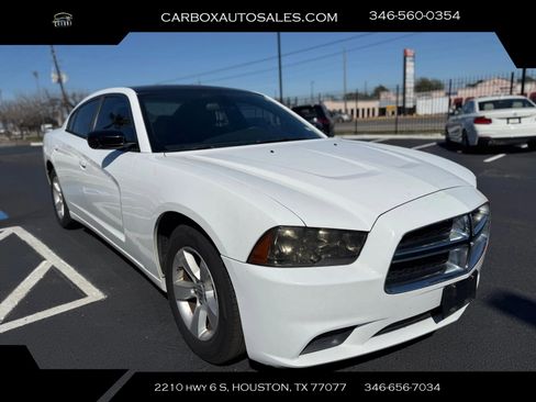 Used 2014 Dodge Charger SE image 7