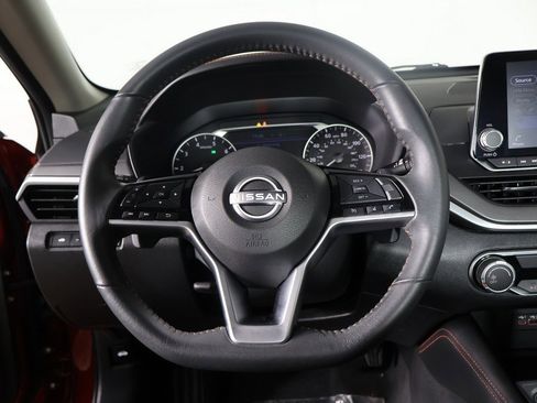 Used 2024 Nissan Altima 2.5 SR image 34