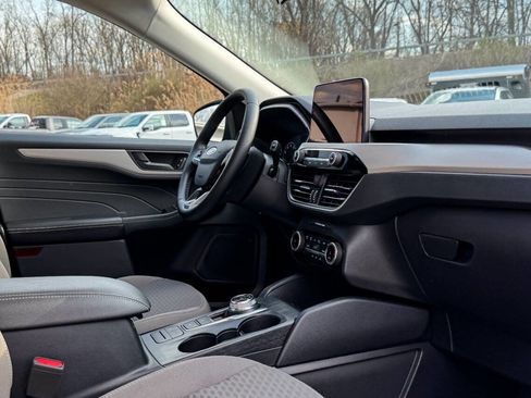 Used 2022 Ford Escape SE w/ Convenience Package image 12