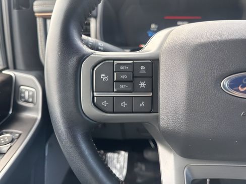 Used 2022 Ford F150 Lightning Lariat w/ Equipment Group 511A High image 17