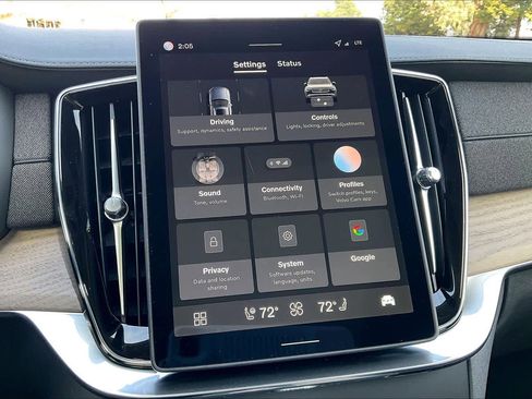 New 2026 Volvo XC90 B5 Plus w/ Protection Package image 22