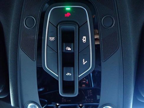 Used 2020 Audi Q7 3.0T Premium Plus image 24