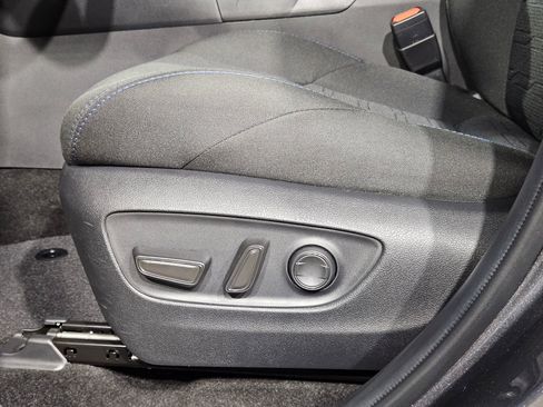 Certified 2025 Toyota RAV4 SE AWD/4WD image 23