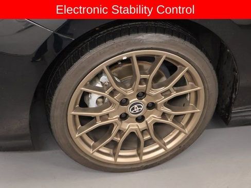 Used 2024 Toyota Camry SE image 8