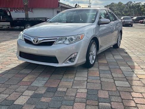Used 2012 Toyota Camry XLE FWD image 1
