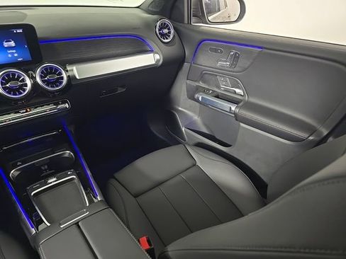 New 2026 Mercedes-Benz GLB 250 4MATIC image 25