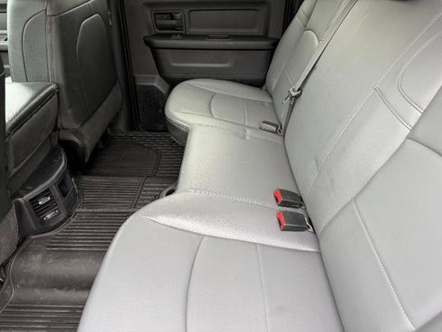 Used 2022 RAM 2500 Tradesman w/ Chrome Appearance Group AWD/4WD image 11
