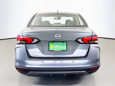 Used 2025 Nissan Versa SV w/ Trunk Package image 8