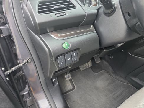 Used 2015 Honda CR-V Touring image 14