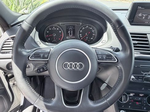 Used 2018 Audi Q3 2.0T Premium w/ Convenience Package FWD image 14