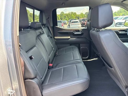 Used 2024 GMC Sierra 1500 Elevation w/ Elevation Premium Package AWD/4WD image 15