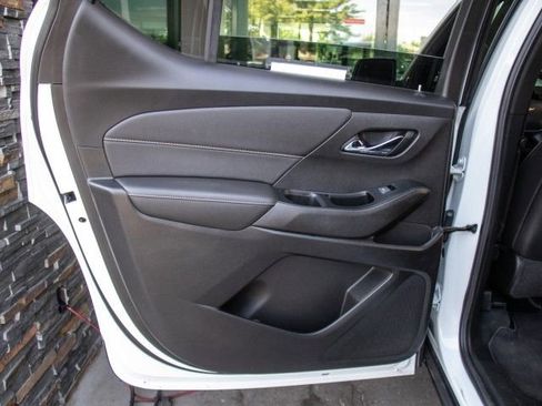 Used 2023 Chevrolet Traverse LT AWD/4WD image 22