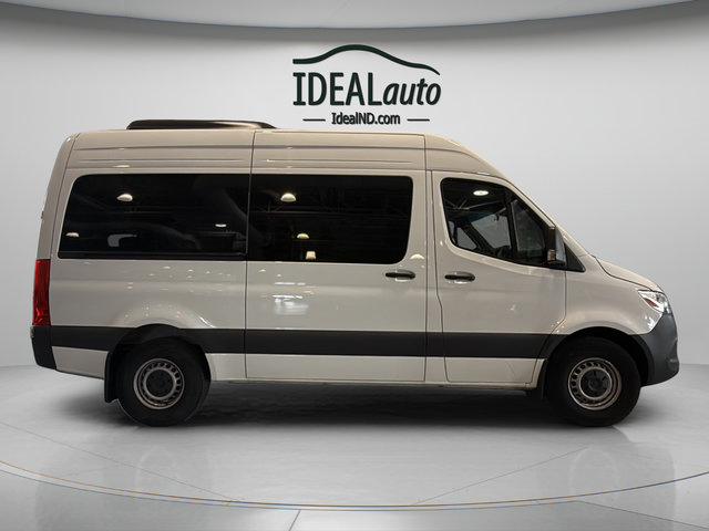 Used 2024 Mercedes-Benz Sprinter 2500 image 4