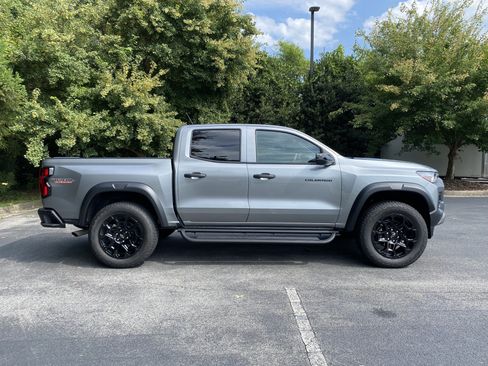 Used 2026 Chevrolet Colorado Trail Boss AWD/4WD image 10