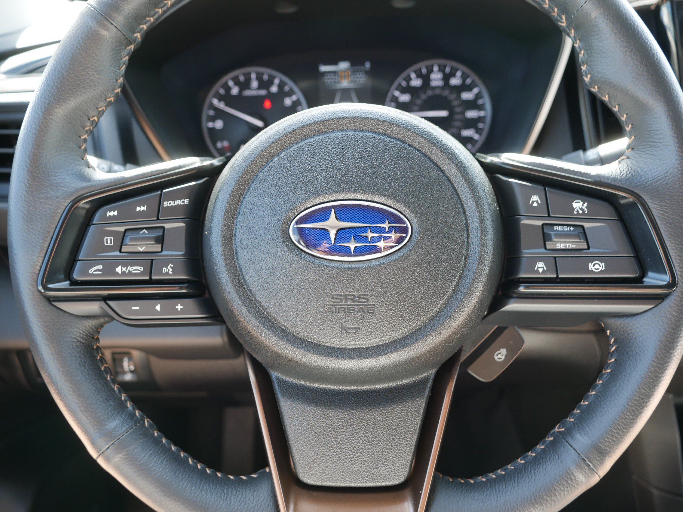Certified 2025 Subaru Ascent Bronze Edition AWD/4WD image 25