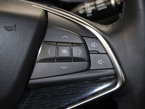 Used 2024 Cadillac XT5 Premium Luxury image 37