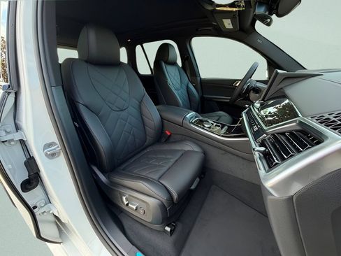 New 2026 BMW X5 xDrive40i AWD/4WD image 23