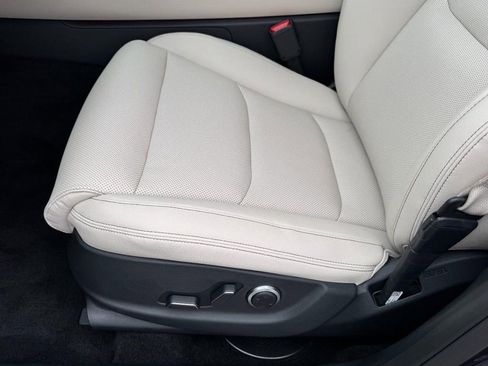 New 2026 Genesis GV70 2.5T Select AWD/4WD image 10
