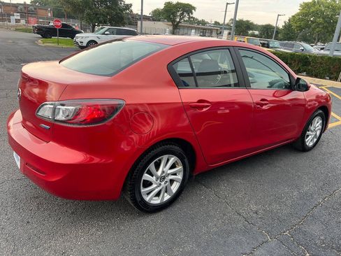 Used 2013 MAZDA MAZDA3 i Touring FWD image 12
