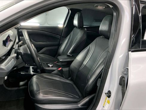 Used 2021 Ford Mustang Mach-E Premium image 27