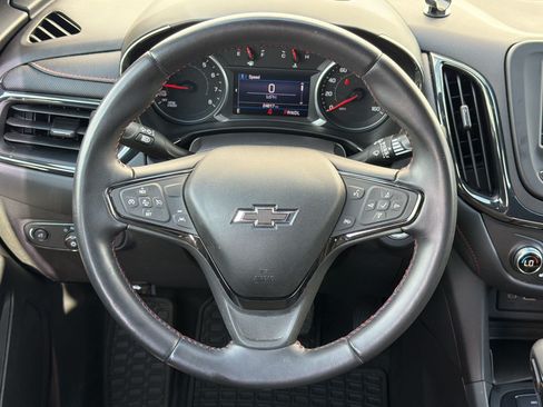 Used 2022 Chevrolet Equinox RS AWD/4WD image 11