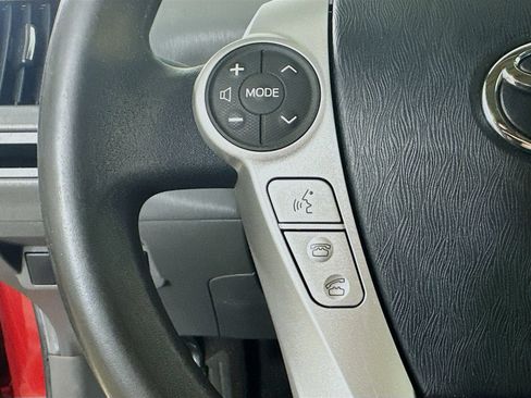 Used 2013 Toyota Prius V Three FWD image 17