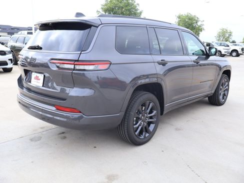 New 2026 Jeep Grand Cherokee L Limited AWD/4WD image 22