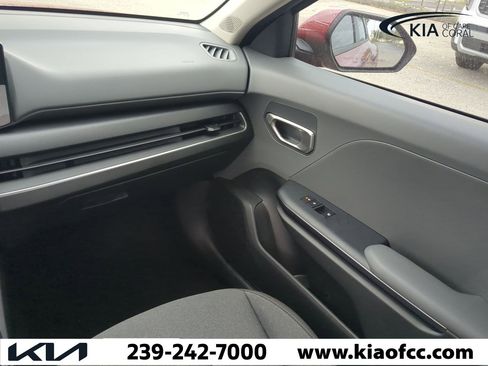 New 2025 Kia K4 LXS image 14