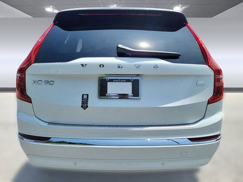 New 2024 Volvo XC90 T8 Ultimate w/ Protection Package Premier image 9