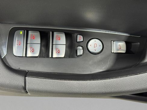 Used 2023 BMW X4 xDrive30i w/ M Sport Package image 27