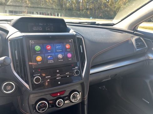 Used 2019 Subaru Crosstrek 2.0i Limited w/ Moonroof Package w/Navigation image 17