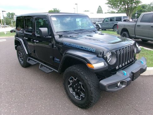Used 2023 Jeep Wrangler Unlimited Rubicon 4xe AWD/4WD image 2