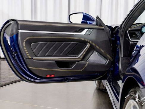 Used 2022 Porsche 911 Turbo image 22