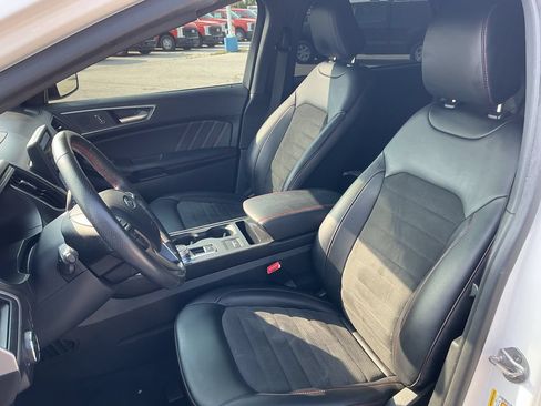 Used 2022 Ford Edge ST-Line AWD/4WD image 25