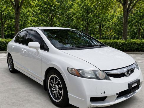 Used 2010 Honda Civic LX image 3
