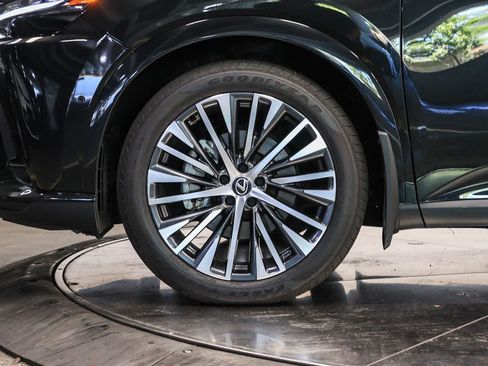 Used 2025 Lexus RX 350 w/ Convenience Package AWD/4WD image 9