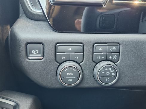 New 2026 Chevrolet Silverado 2500 LT w/ Trail Boss Package image 23