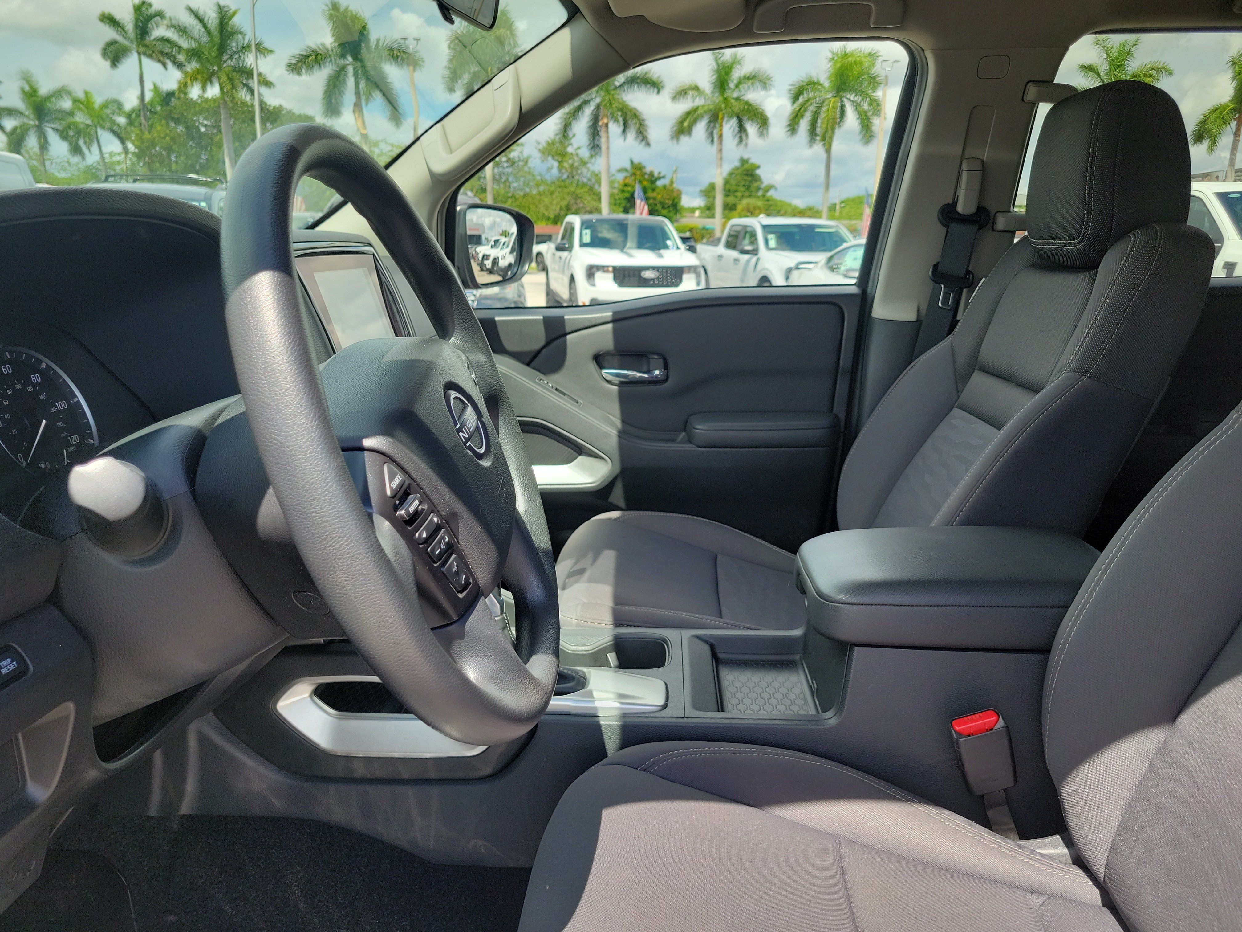 Used 2023 Nissan Frontier SV AWD/4WD image 11