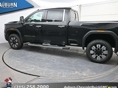 New 2026 GMC Sierra 2500 Denali w/ Denali Reserve Package image 15