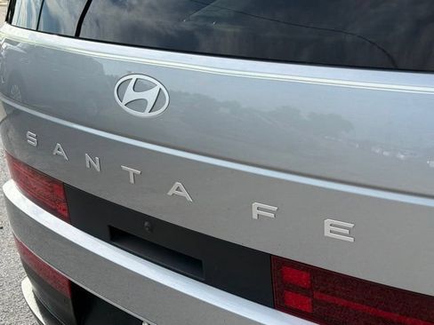 Used 2024 Hyundai Santa Fe SEL FWD image 13