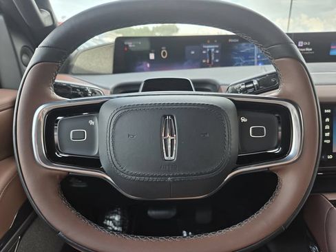 New 2026 Lincoln Navigator Reserve AWD/4WD image 20