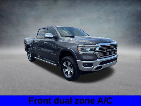 Used 2022 RAM 1500 Laramie AWD/4WD image 7