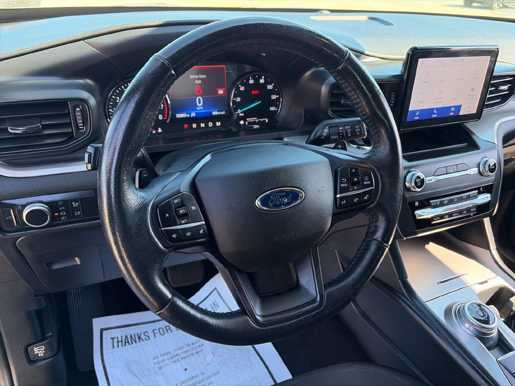 Used 2020 Ford Explorer XLT AWD/4WD image 19