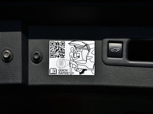 Used 2023 Toyota Highlander Limited image 34