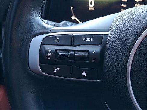 Certified 2023 Kia Sportage SX image 21