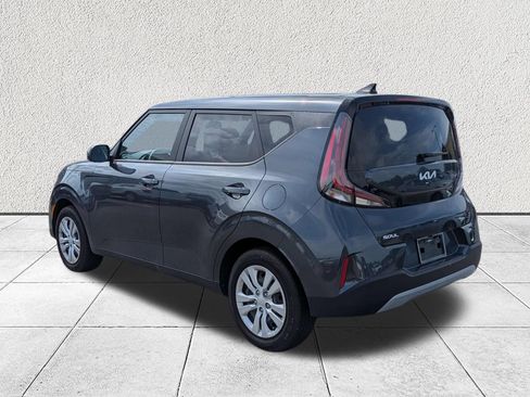 Used 2025 Kia Soul LX FWD image 5