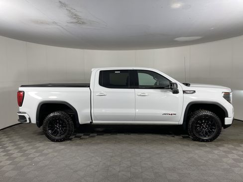 Used 2023 GMC Sierra 1500 AT4X image 5