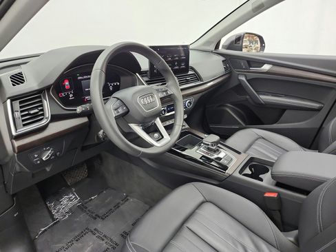 Used 2023 Audi Q5 2.0T Premium Plus w/ Premium Plus Package AWD/4WD image 12